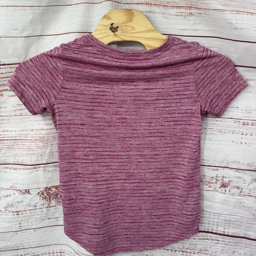 Athleta Shirt Size‎ Small Breezy Scoop V Neck Tee Heathered Pink Striped Casual